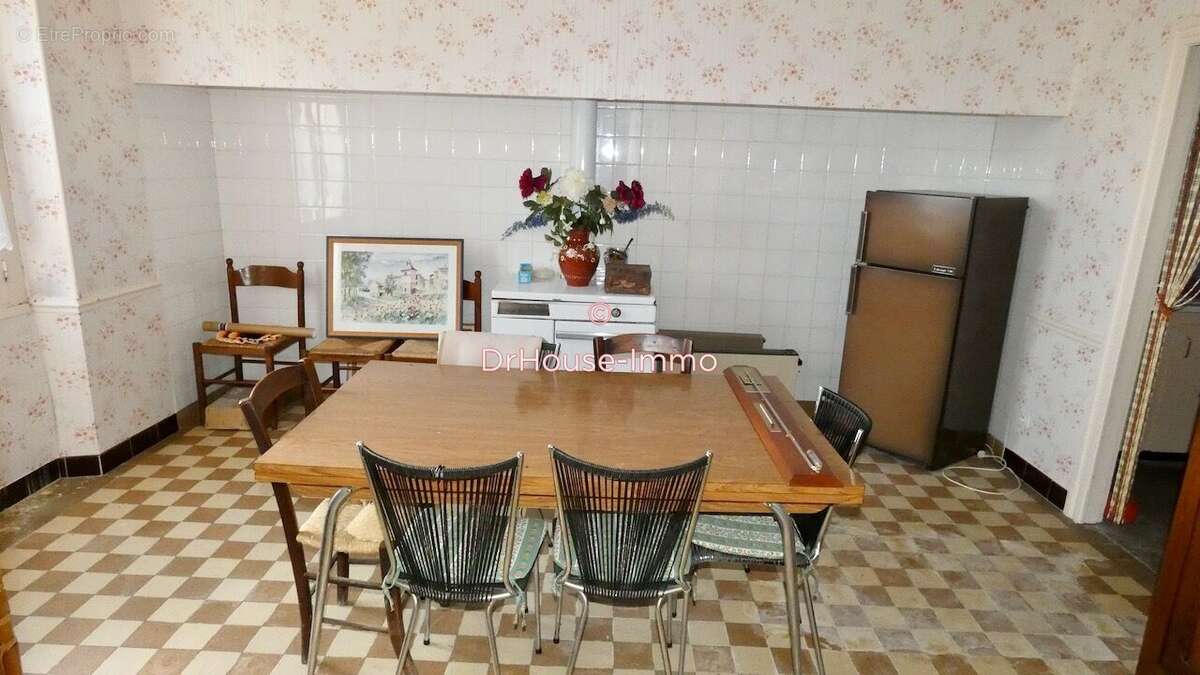 Maison à CAHUZAC-SUR-VERE