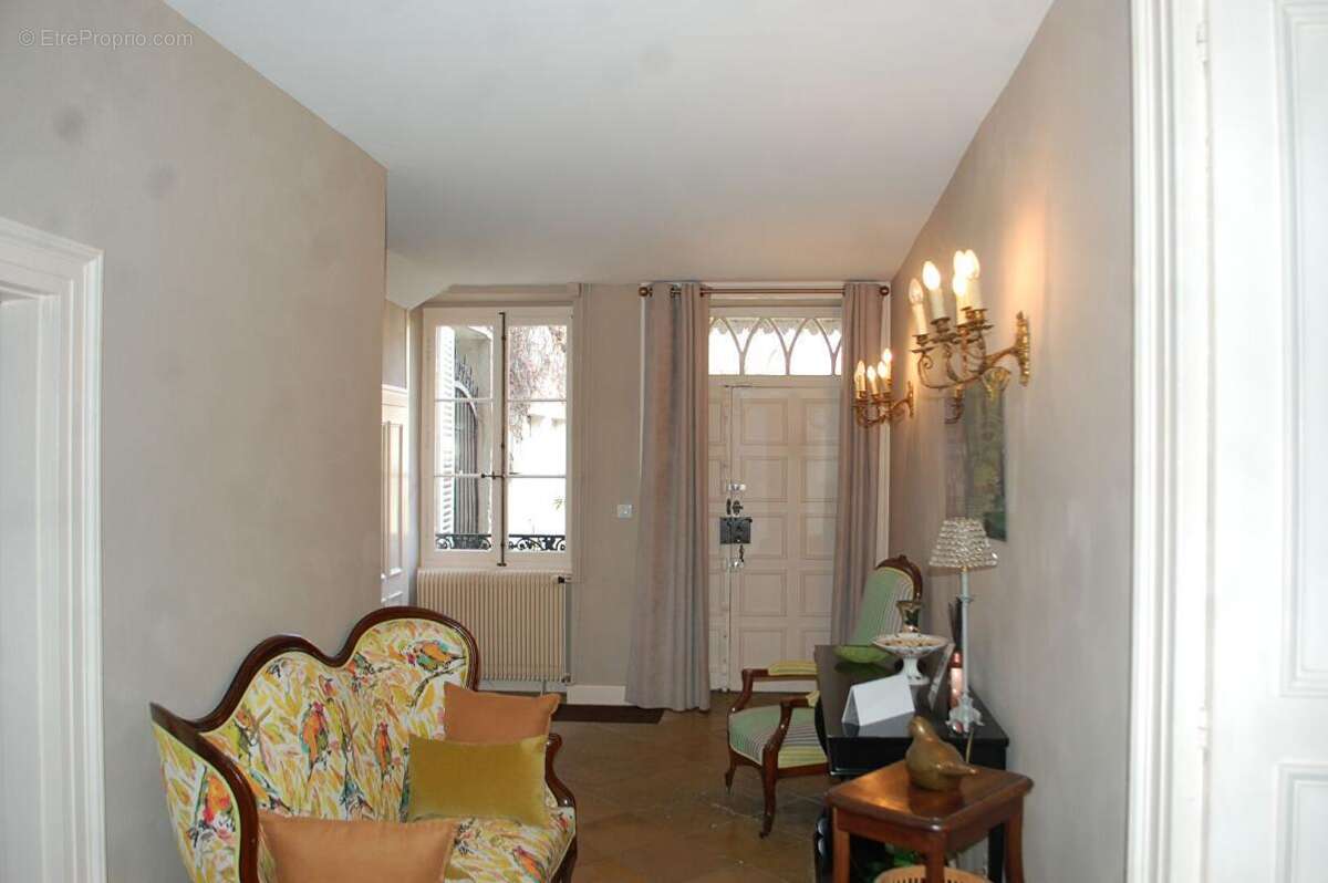 Maison à DAMPIERRE-SUR-SALON