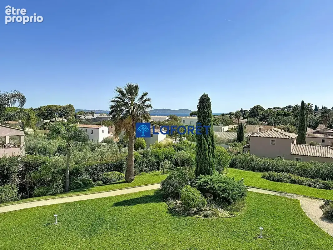 Appartement à CARQUEIRANNE