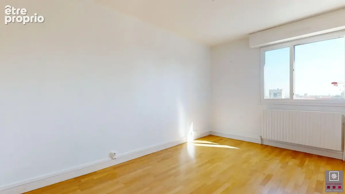 DERNIER ETAGE - T2 avec vue panoramique, cave et parking en s-sol - photo 7