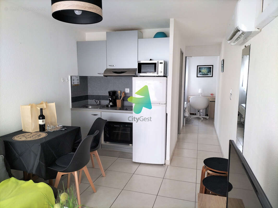 Grand Studio Cabine 25.52m2 avec Balcon et Place de parking - photo 3