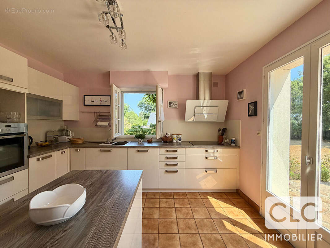 Maison Fouesnant - 110 m² - - 120 m² au sol - photo 8