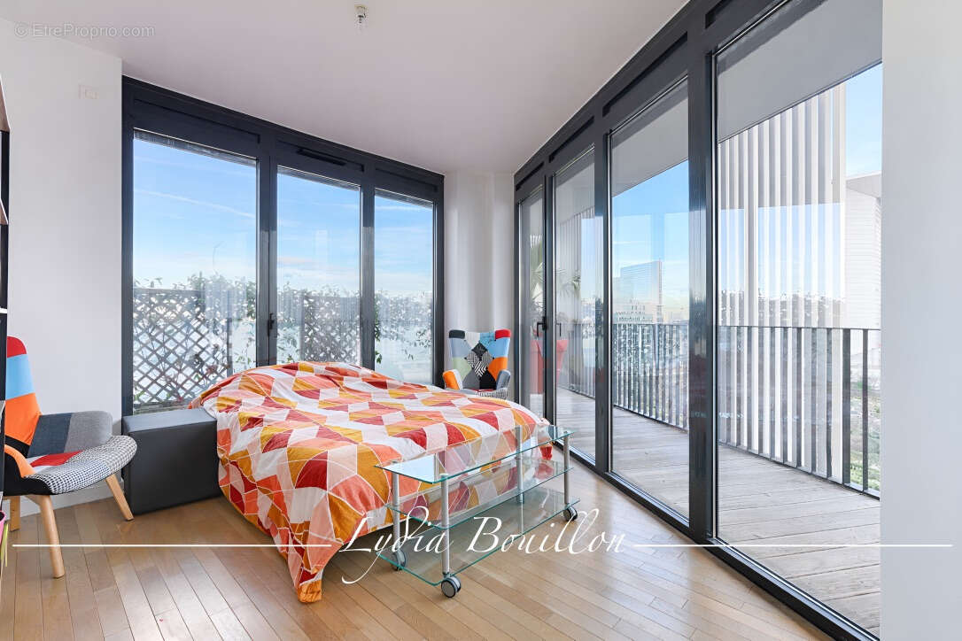 Appartement à NANTERRE