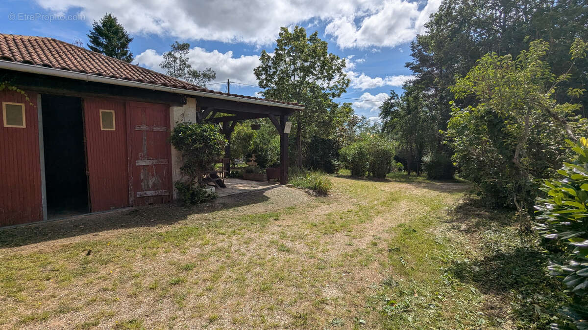 Maison à SIORAC-EN-PERIGORD
