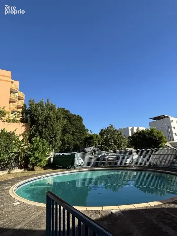 À Vendre : Appartement T3 Lumineux à Sainte-Clotilde - photo 5