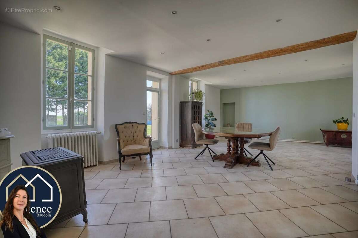 Maison à DOURDAN