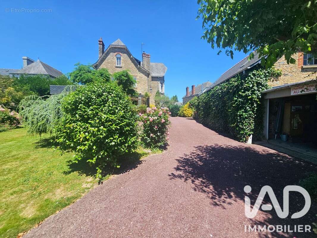 Maison 268 m² à Merdrignac  - photo 3