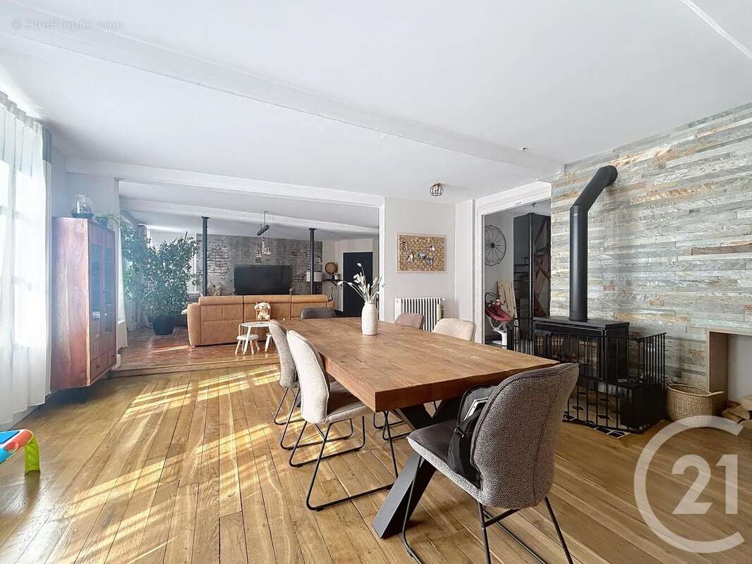 Maison à LA CHAUSSEE-SUR-MARNE