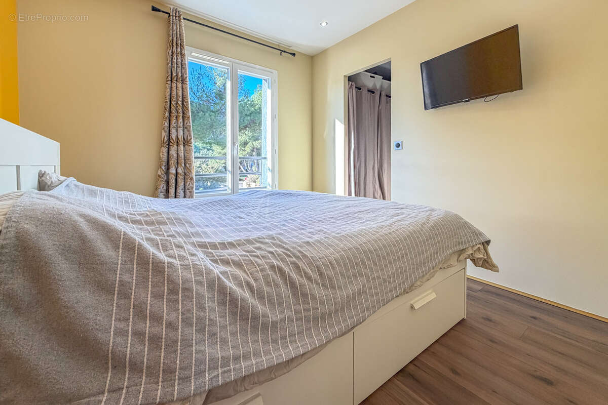 Maison à LA LONDE-LES-MAURES