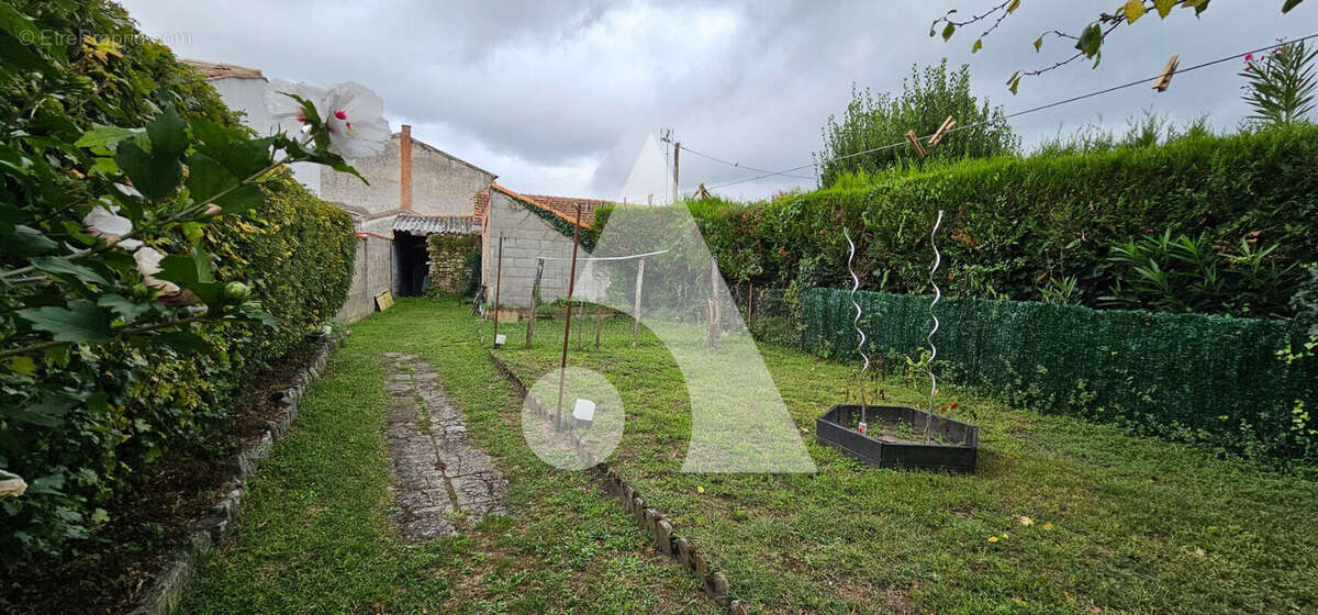 Maison à LA TREMBLADE