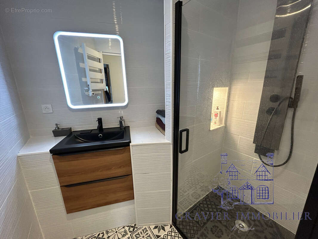 Maison à BRETTEVILLE-SUR-AY