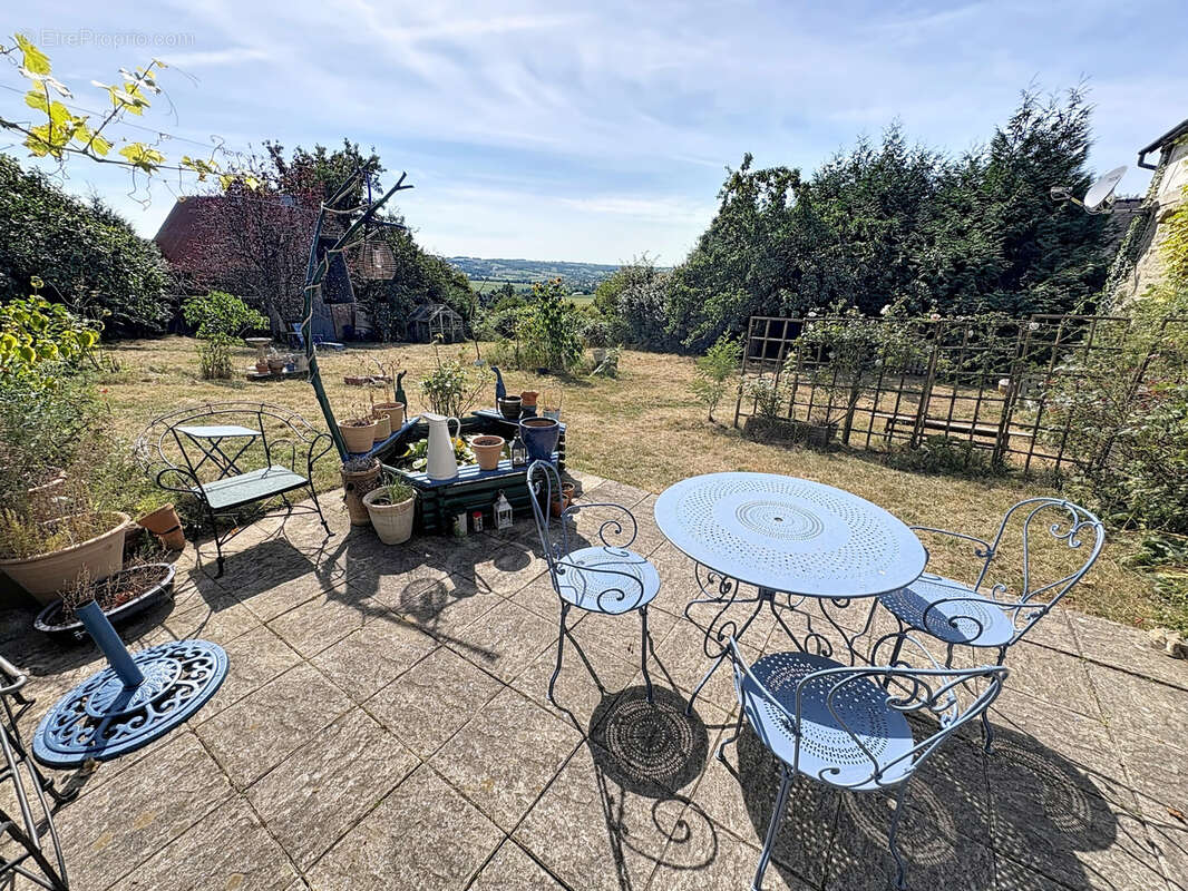 Maison à JUVIGNY-LE-TERTRE