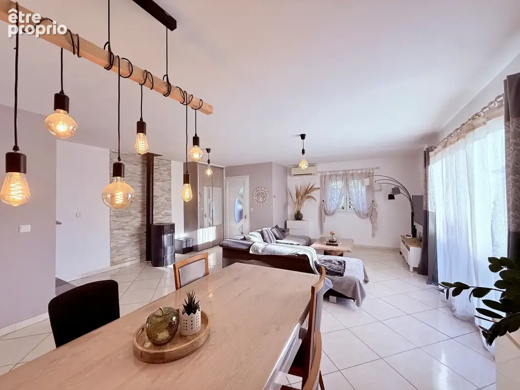 Aigues-mortes   belle villa individuelle de 155 m2 avec piscine - photo 2