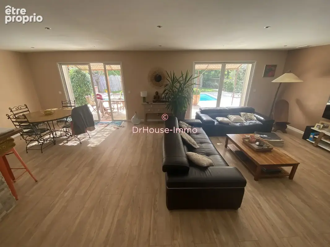 Maison 6 pièces 150 m² à vendre à Rocbaron (83136) - photo 5