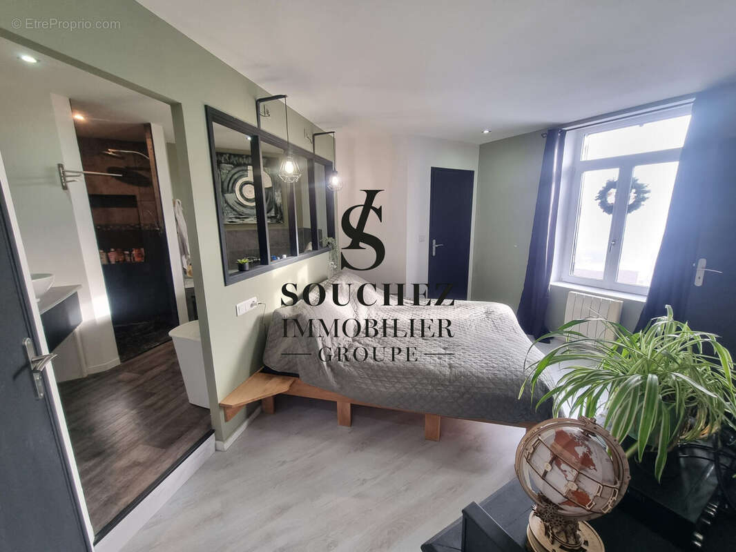 Maison à MONT-SAINT-ELOI