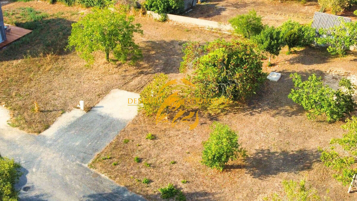 Terrain 439 m² à Soyaux  - photo 2