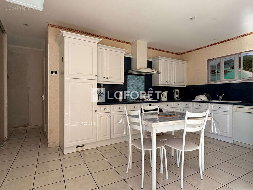 Maison Saint Georges Des Coteaux 4 pièces 112 m2 - photo 6
