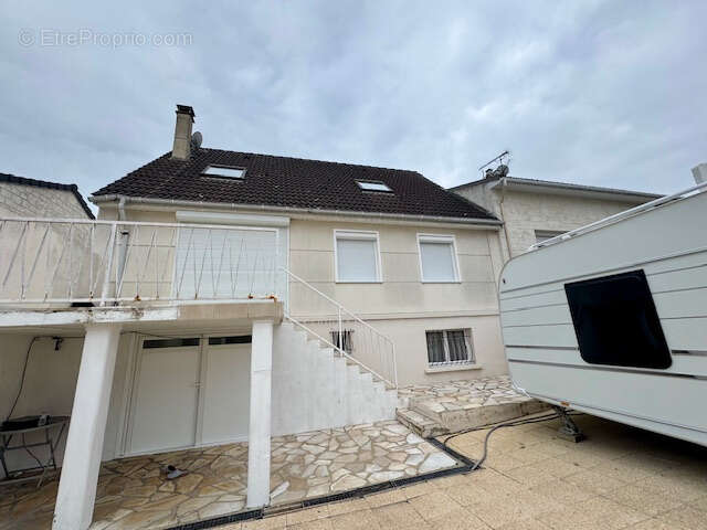 Maison à ATHIS-MONS