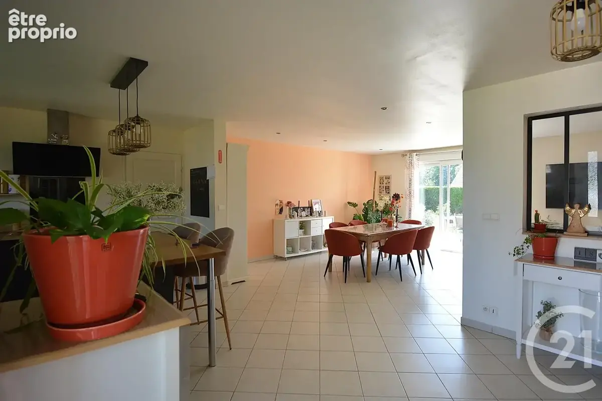 Maison 4 pièces 105 m² à vendre à Chateau-Sur-Epte (27420) - photo 5