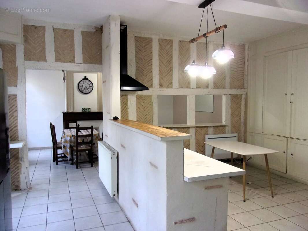 Maison à LEVIGNAC-DE-GUYENNE