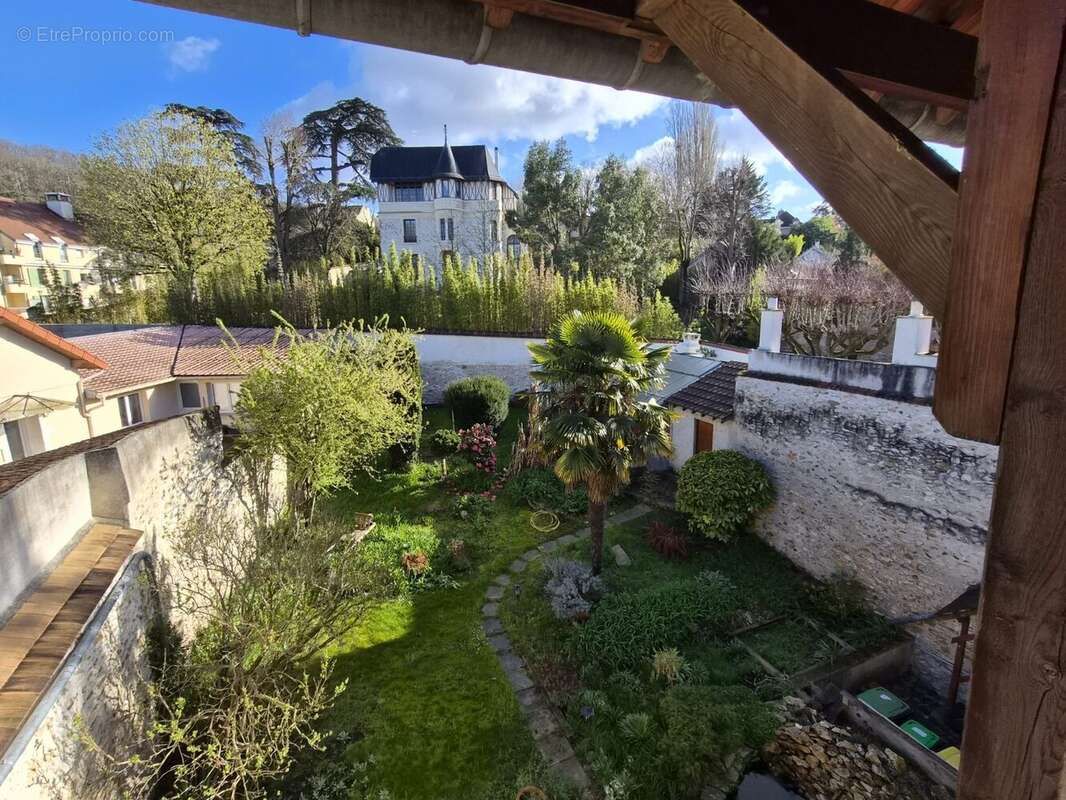Maison à MONTIGNY-LES-CORMEILLES