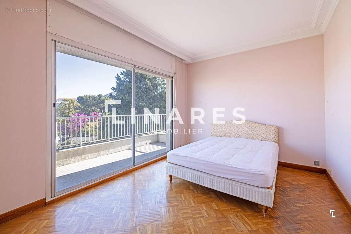 Appartement à MARSEILLE-9E