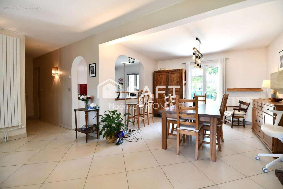 Maison 125 m² à Saulx-Les-Chartreux  - photo 3