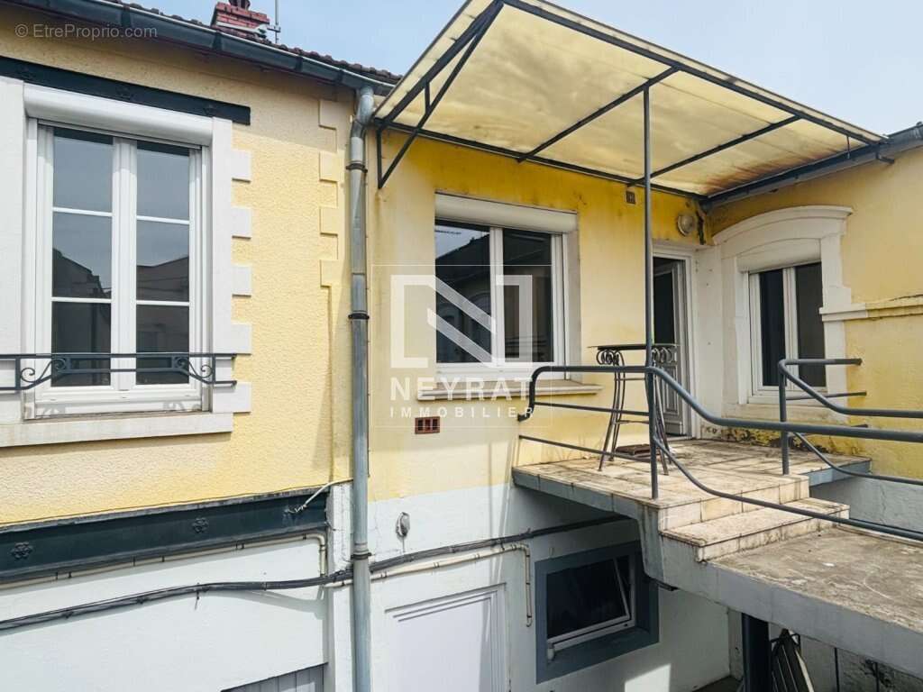 Appartement à MONTCEAU-LES-MINES