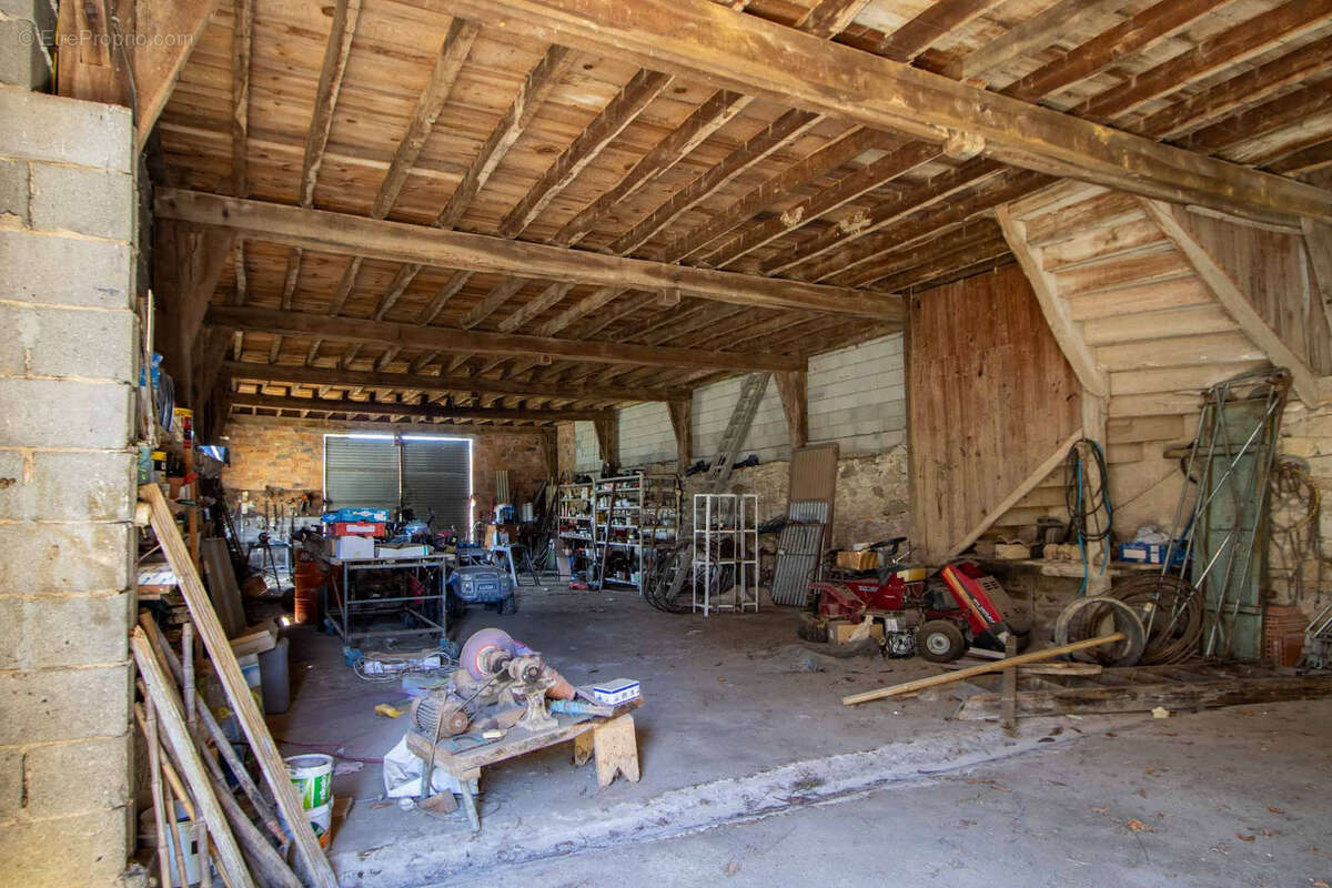 Maison à SAINT-MARTIAL-DE-NABIRAT