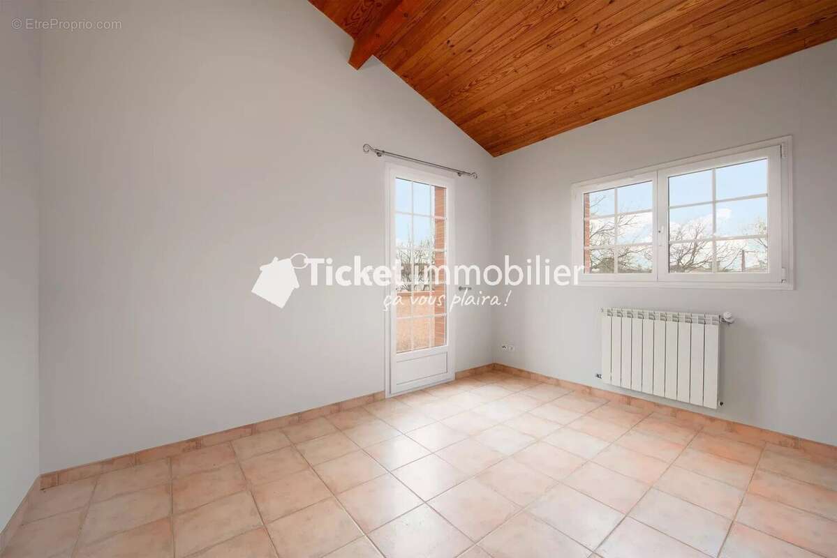 Maison à CORNEBARRIEU