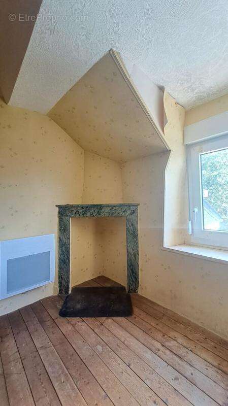 Maison à VILLAINES-LA-JUHEL