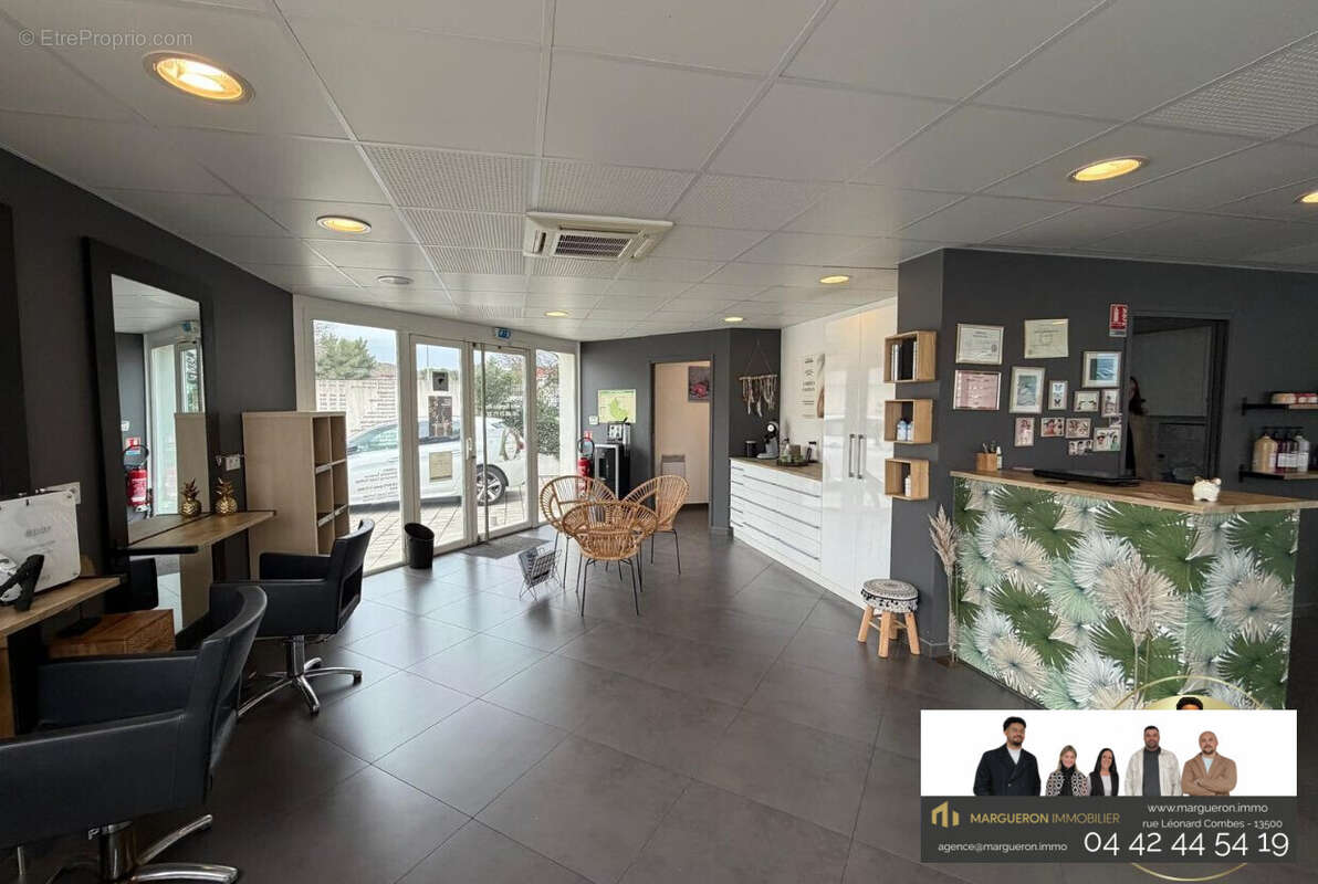 Appartement à SAINT-MITRE-LES-REMPARTS