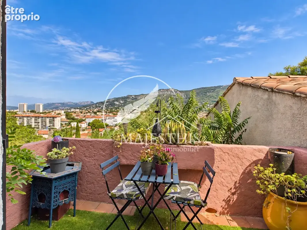 Maison familiale de caractere avec vue a toulon - photo 5