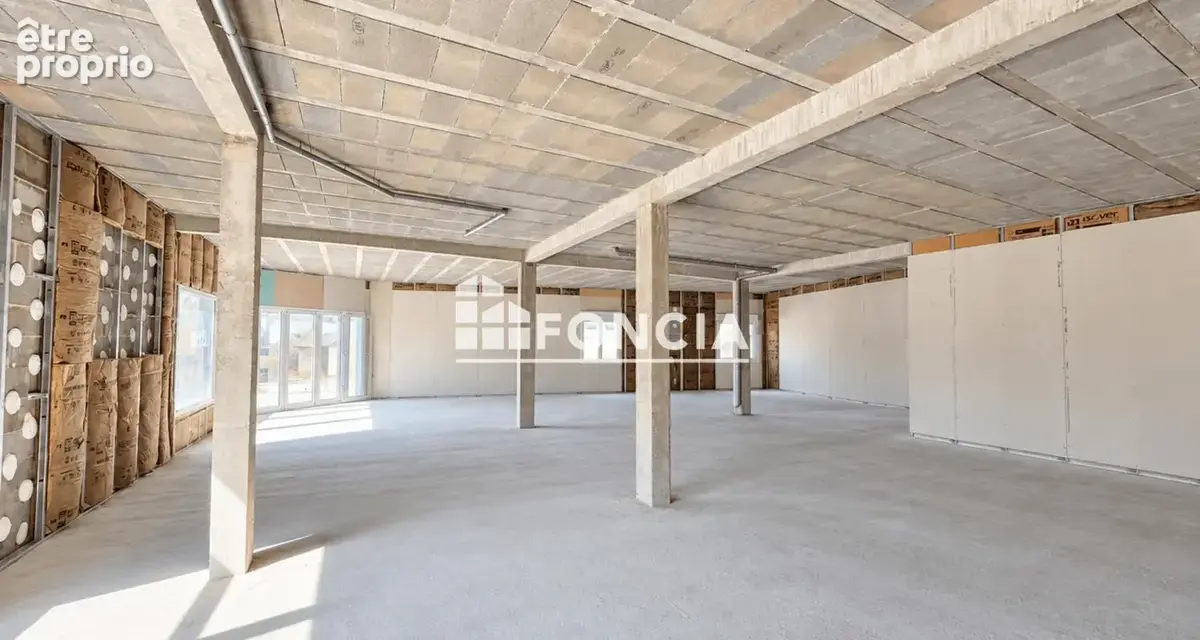 Firmi - Local professionnel 178 m² – Un espace à imaginer entièrement - photo 2