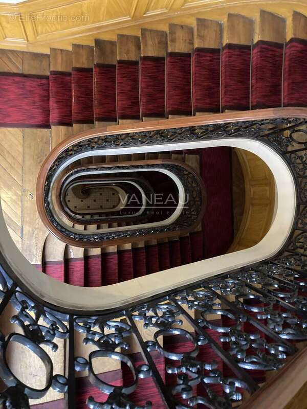 Appartement à PARIS-9E