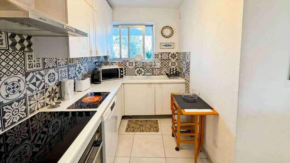 Appartement à VILLENEUVE-LOUBET