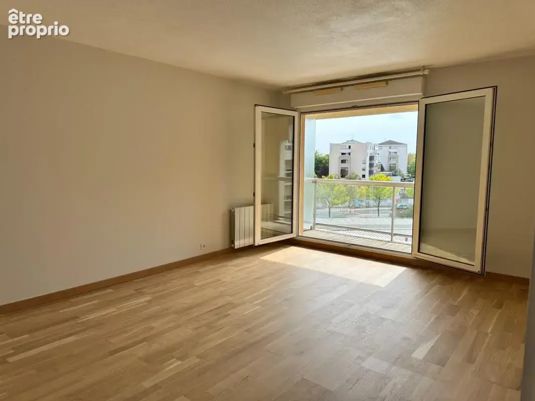 Mérignac Peychotte – T2 de standing avec balcon, piscine et parking - photo 2