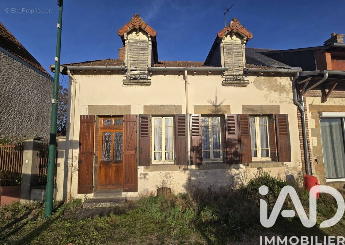 Photo 1 - Maison à SAINT-ENNEMOND