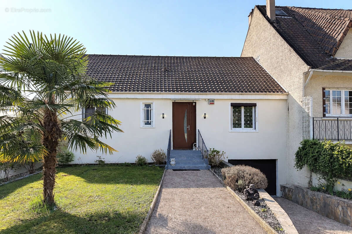 Maison à DEUIL-LA-BARRE