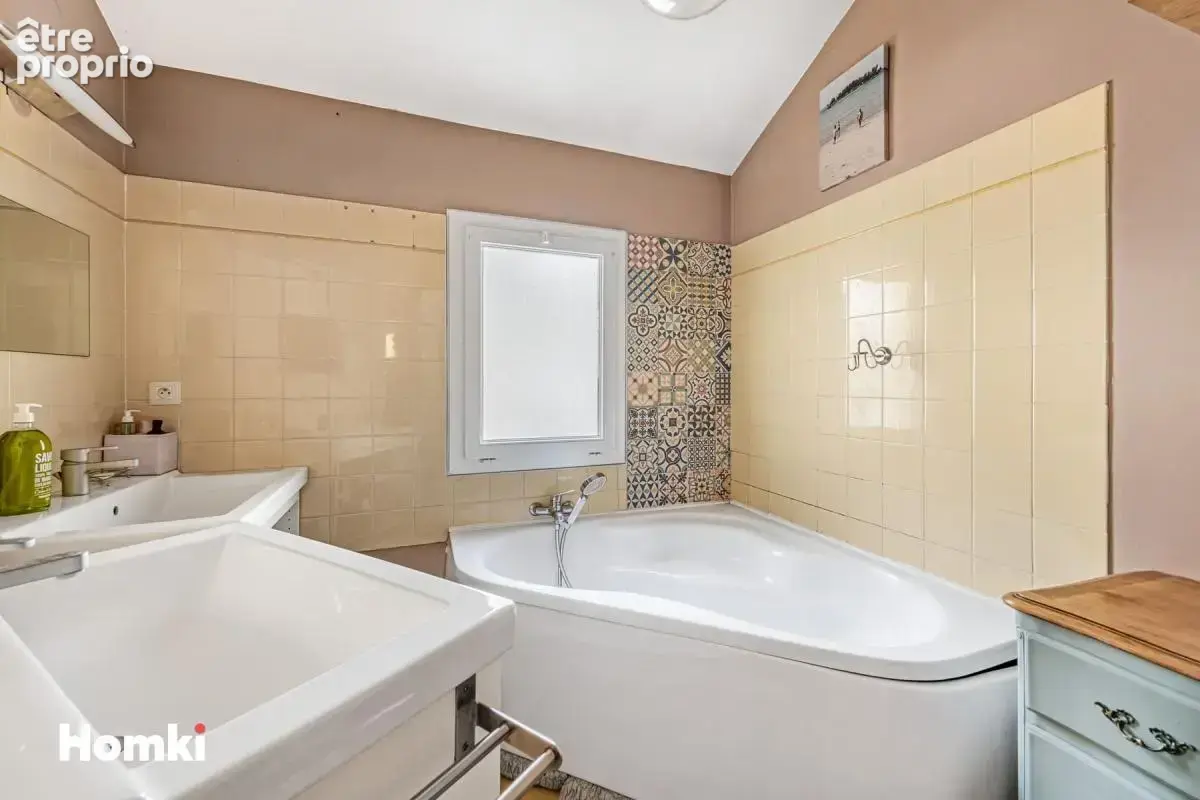 Appartement T5 de 167 m²- LYON 8ᵉ (Secteur Mairie du 8ᵉ / Maison de la Danse) - photo 18