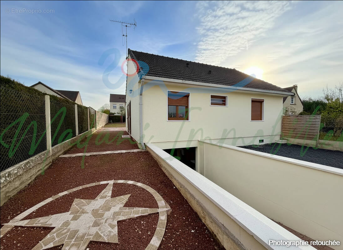 Maison à LIMETZ-VILLEZ