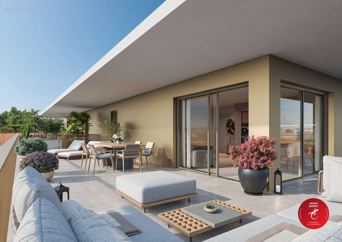 Appartement à FREJUS