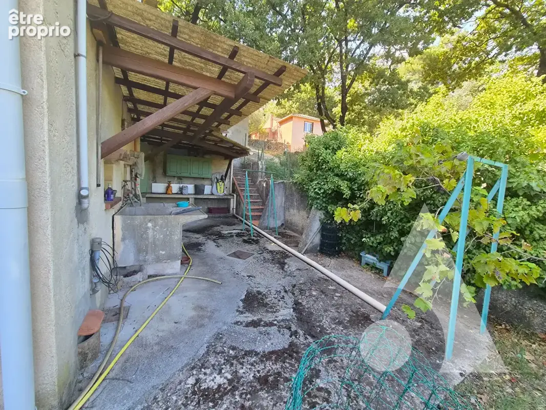 Le Luc : maison 2 appartements T3 + annexes, en impasse, proche commodités - photo 13