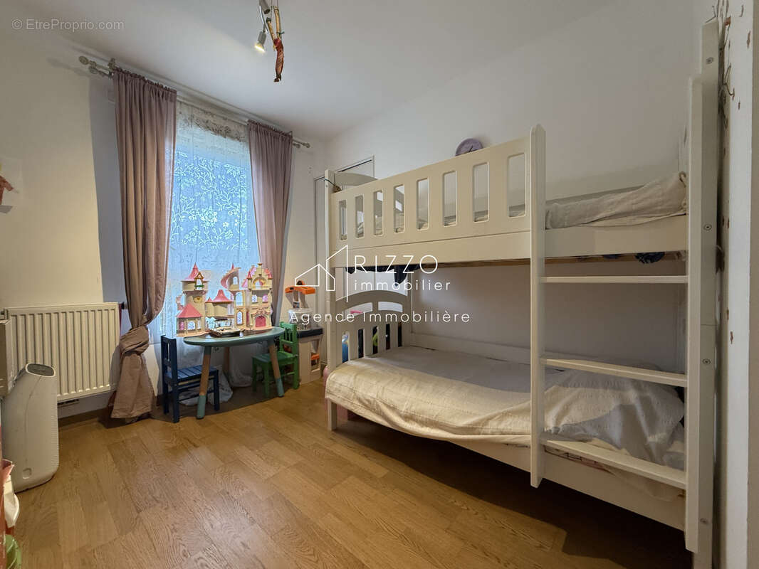 Appartement à PREVESSIN-MOENS