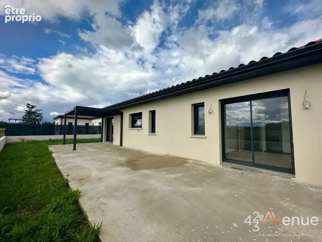 Maison 103 m² à Bonson  - photo 2