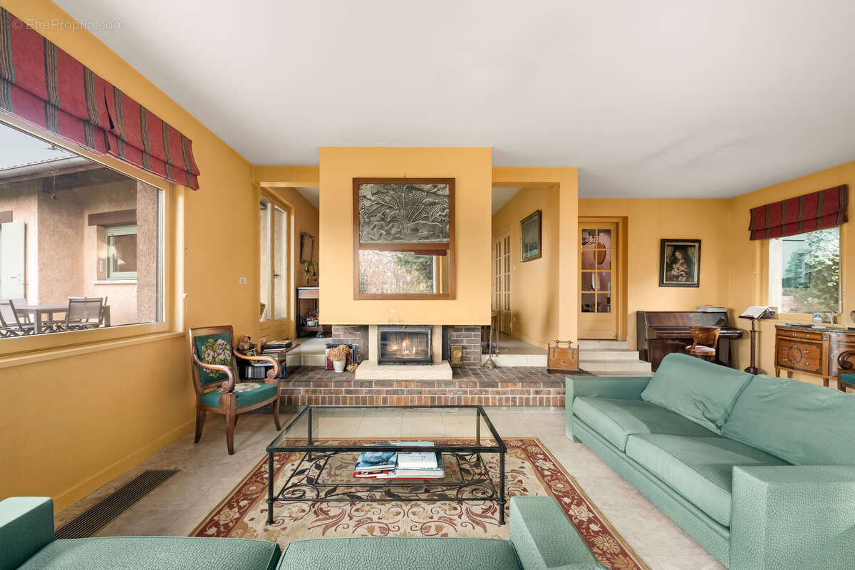 Maison à CALUIRE-ET-CUIRE