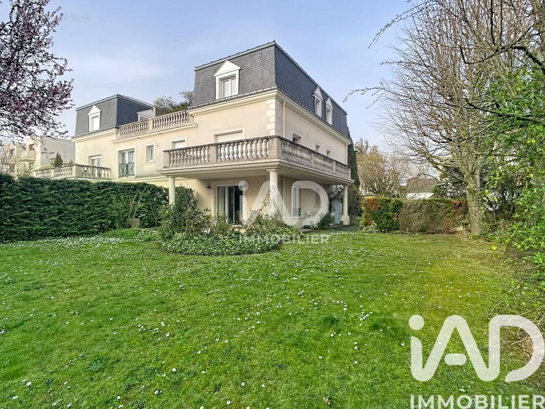 Photo 1 - Appartement à SAINT-MAUR-DES-FOSSES