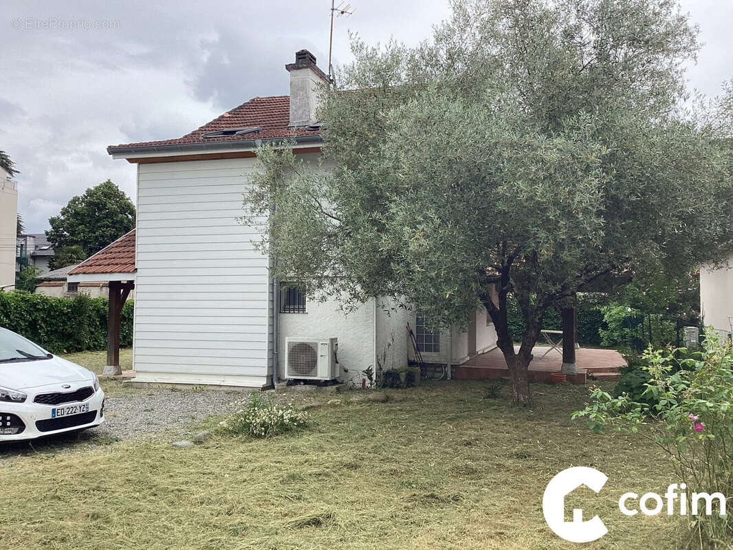Maison à BILLERE