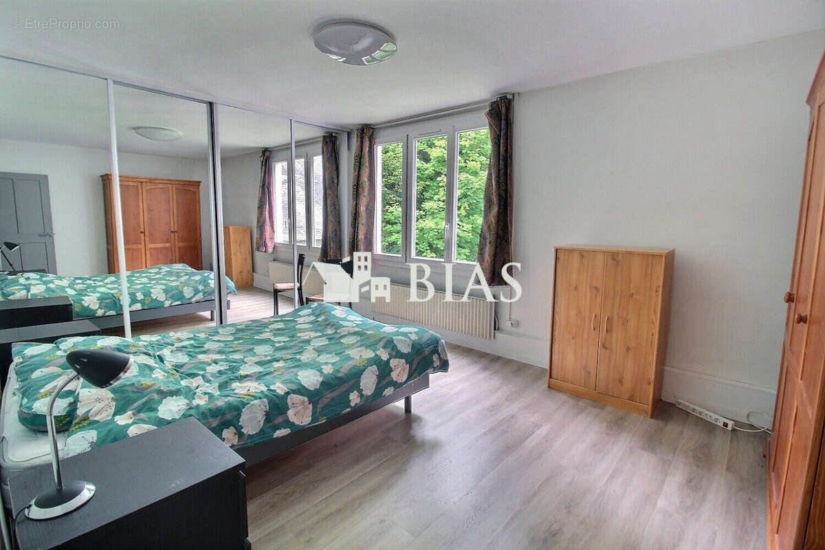 Maison à BOURG-ACHARD