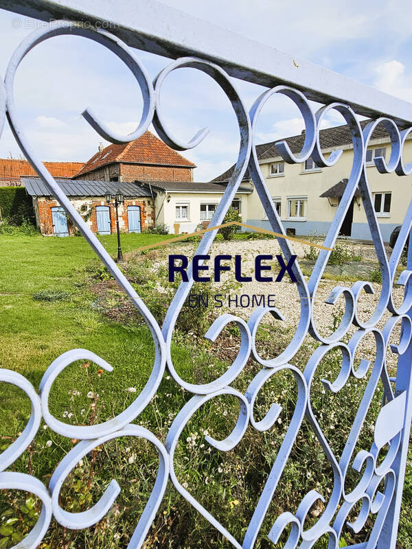 Maison à ACHEUX-EN-AMIENOIS